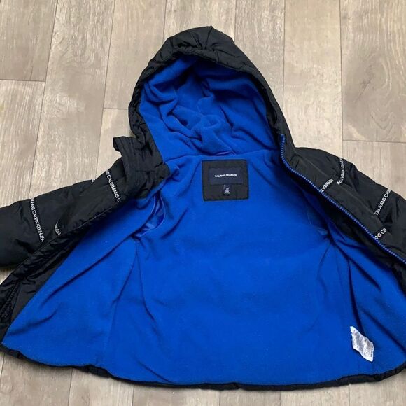 Boys Calvin Klein Jeans Puffer Hooded Jacket - Picture 3 of 6